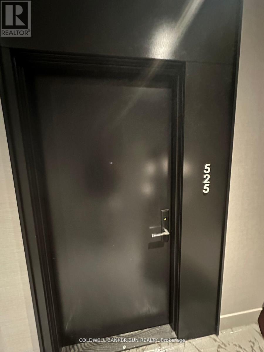 525 - 270 Dufferin Street S, Toronto, ON - Indoor