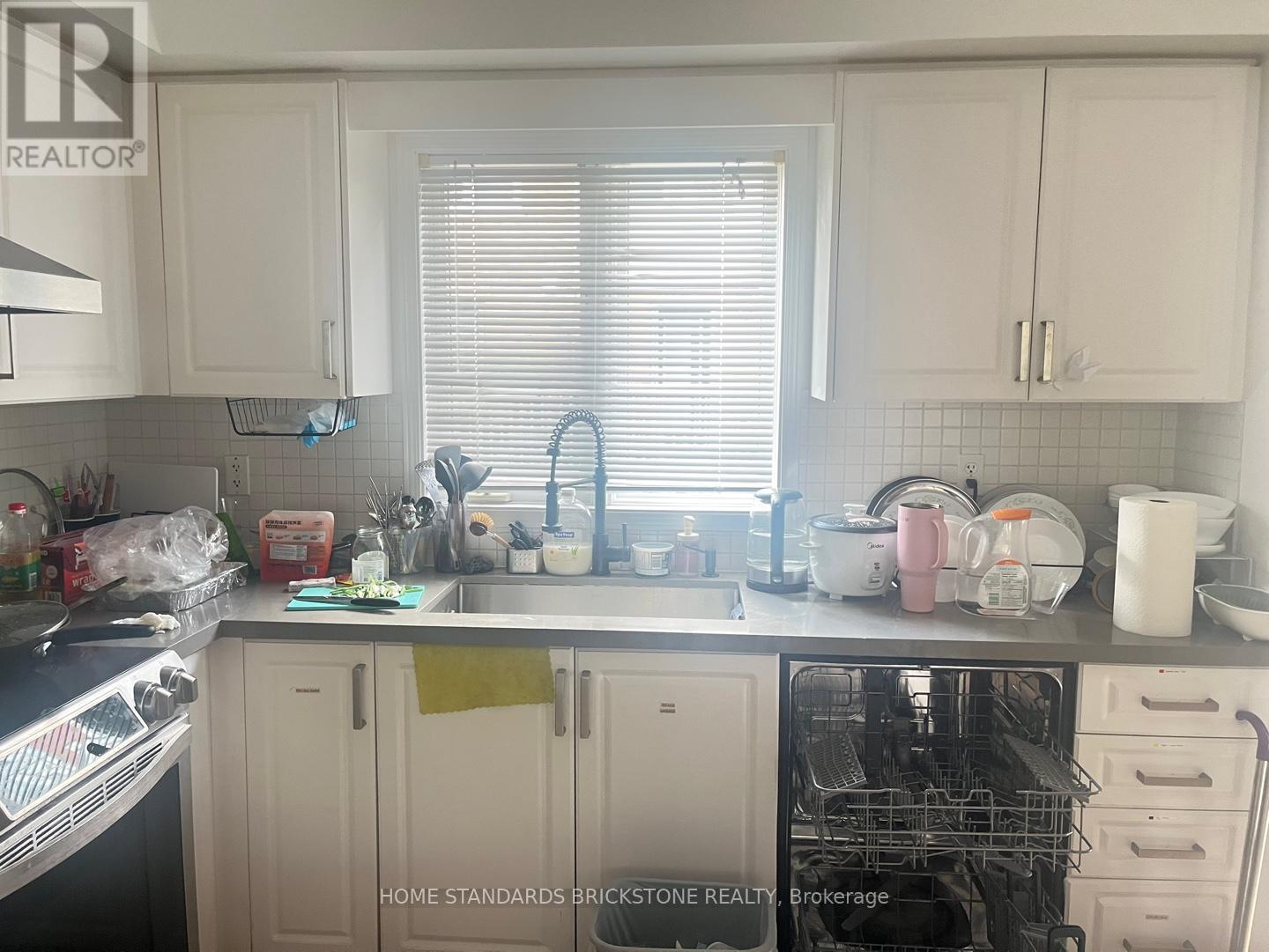 02 - 159 Tenth Street, Toronto, ON - Indoor Photo Showing Kitchen