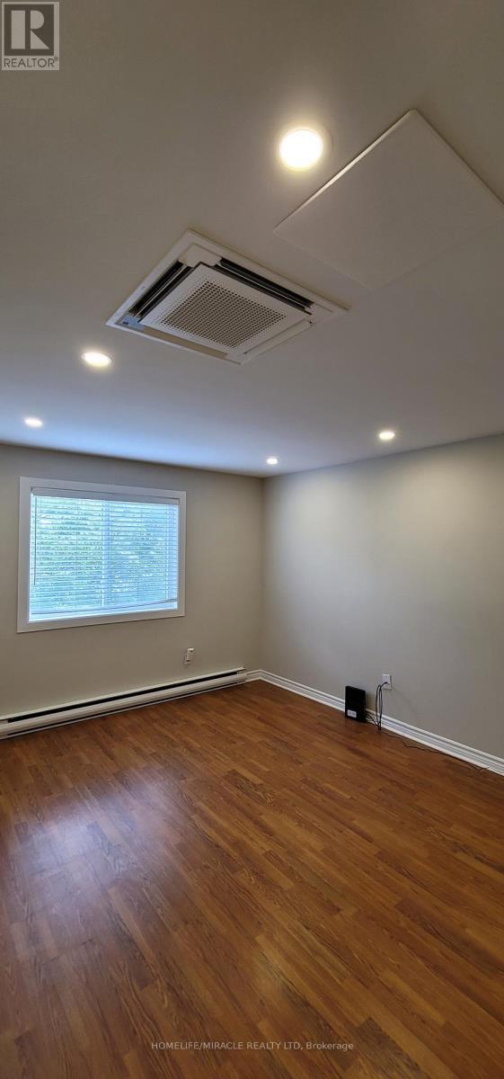 76 - 1036 Falgarwood Drive, Oakville, ON - Indoor Photo Showing Other Room