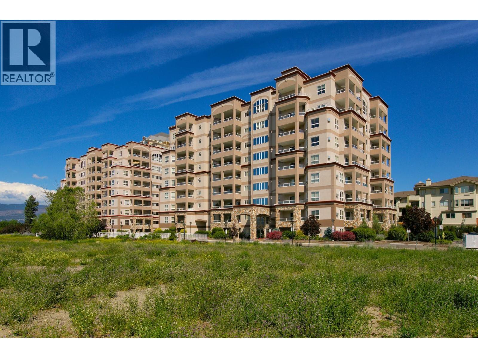 1966 Durnin Road Unit# 501, Kelowna, BC - Outdoor With Facade