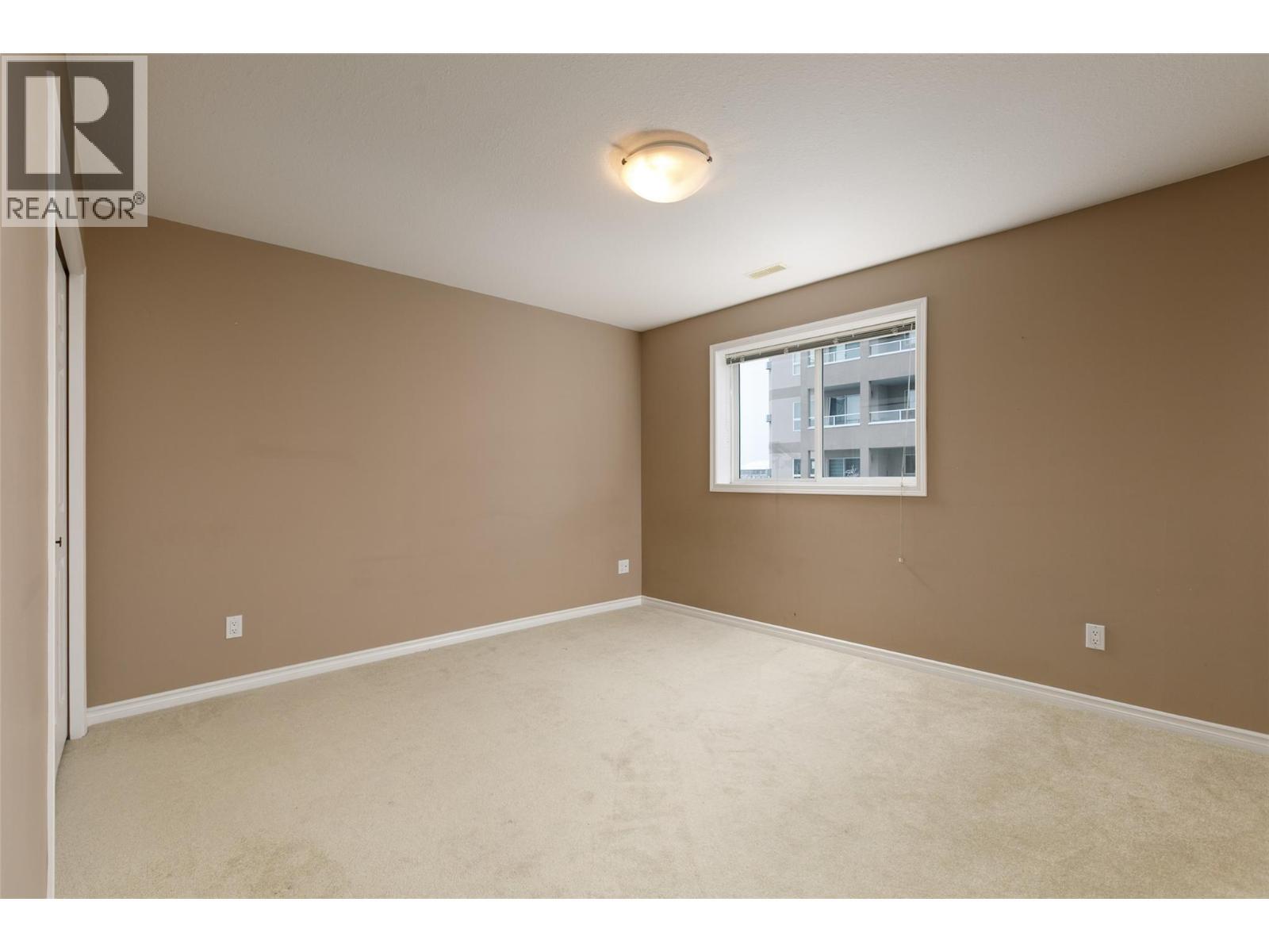 1966 Durnin Road Unit# 501, Kelowna, BC - Indoor Photo Showing Other Room