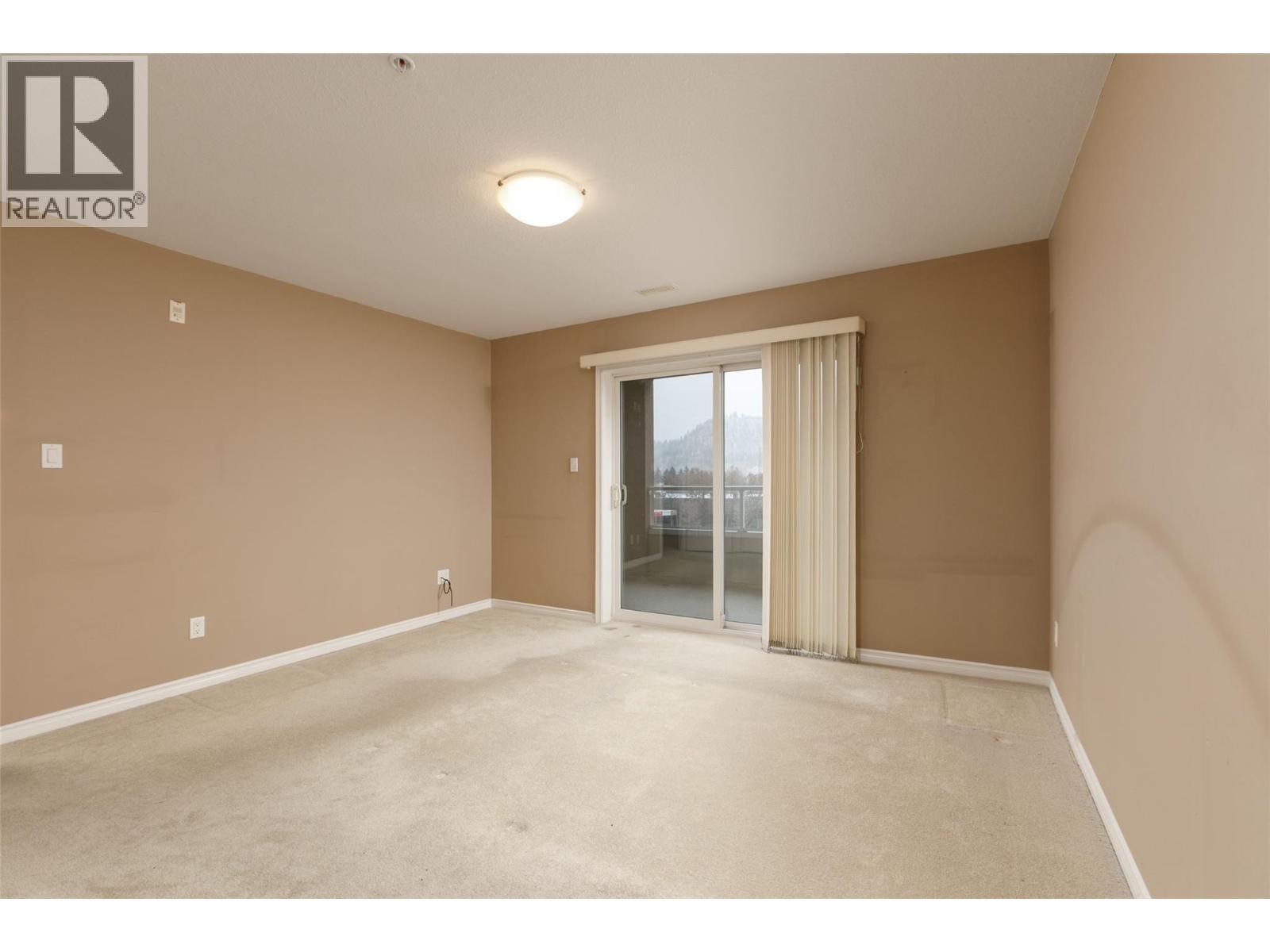 1966 Durnin Road Unit# 501, Kelowna, BC - Indoor Photo Showing Other Room