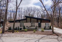 10107 PINERY BLUFFS ROAD Lambton Shores (Grand Bend), ON N0M 1T0