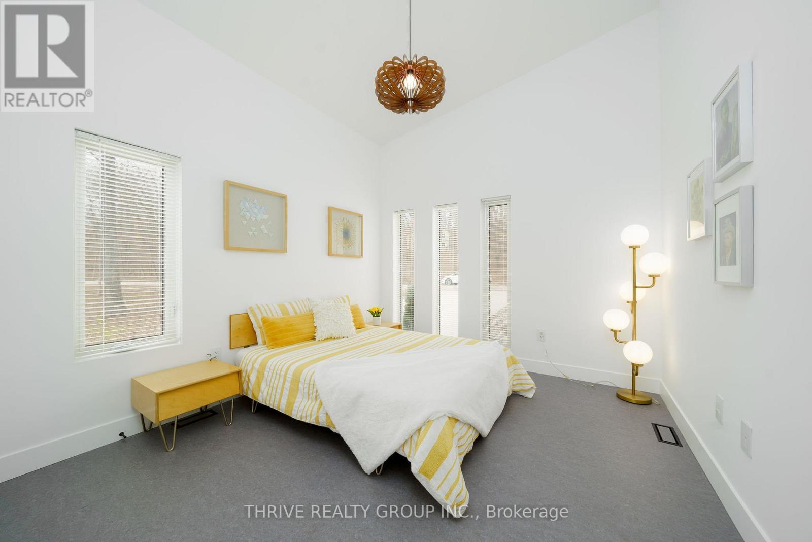 10107 Pinery Bluffs Road, Lambton Shores (Grand Bend), ON - Indoor Photo Showing Bedroom