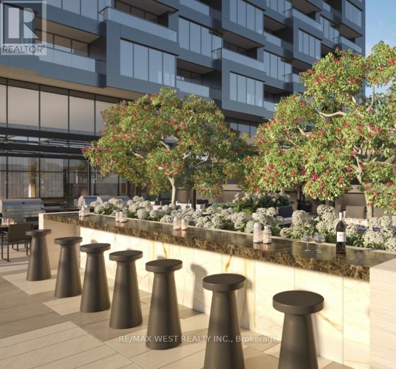 1218 - 1 Quarrington Lane, Toronto, ON - Outdoor