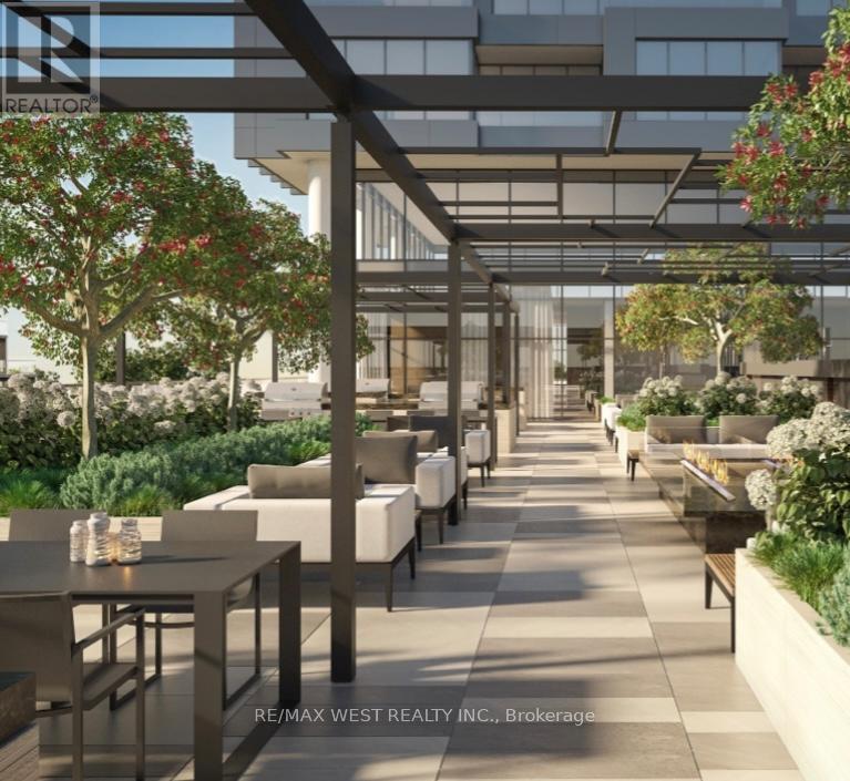 1218 - 1 Quarrington Lane, Toronto, ON - Outdoor