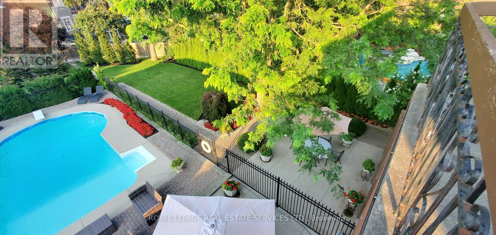 44 Wigwoss Drive, Vaughan, ON - Outdoor With In Ground Pool