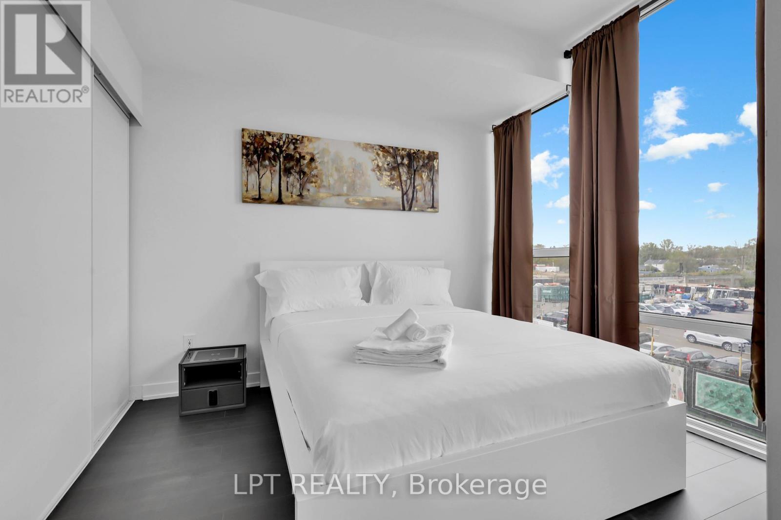 223 - 28 Ann Street, Mississauga, ON - Indoor Photo Showing Bedroom