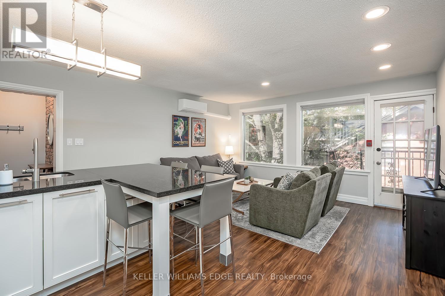 6 - 432 Burlington Avenue, Burlington, ON - Indoor