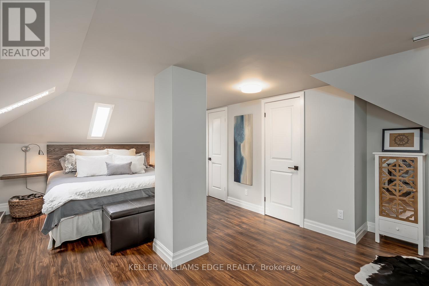 6 - 432 Burlington Avenue, Burlington, ON - Indoor Photo Showing Bedroom