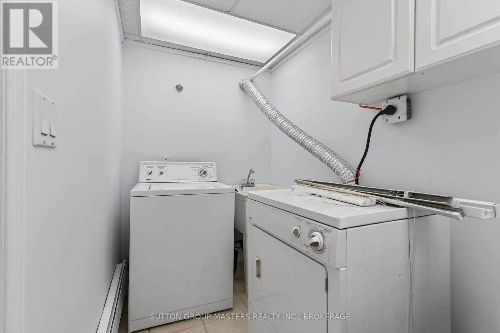 16 Corrigan Street, Kingston (East Of Sir John A. Blvd), ON - Indoor Photo Showing Laundry Room