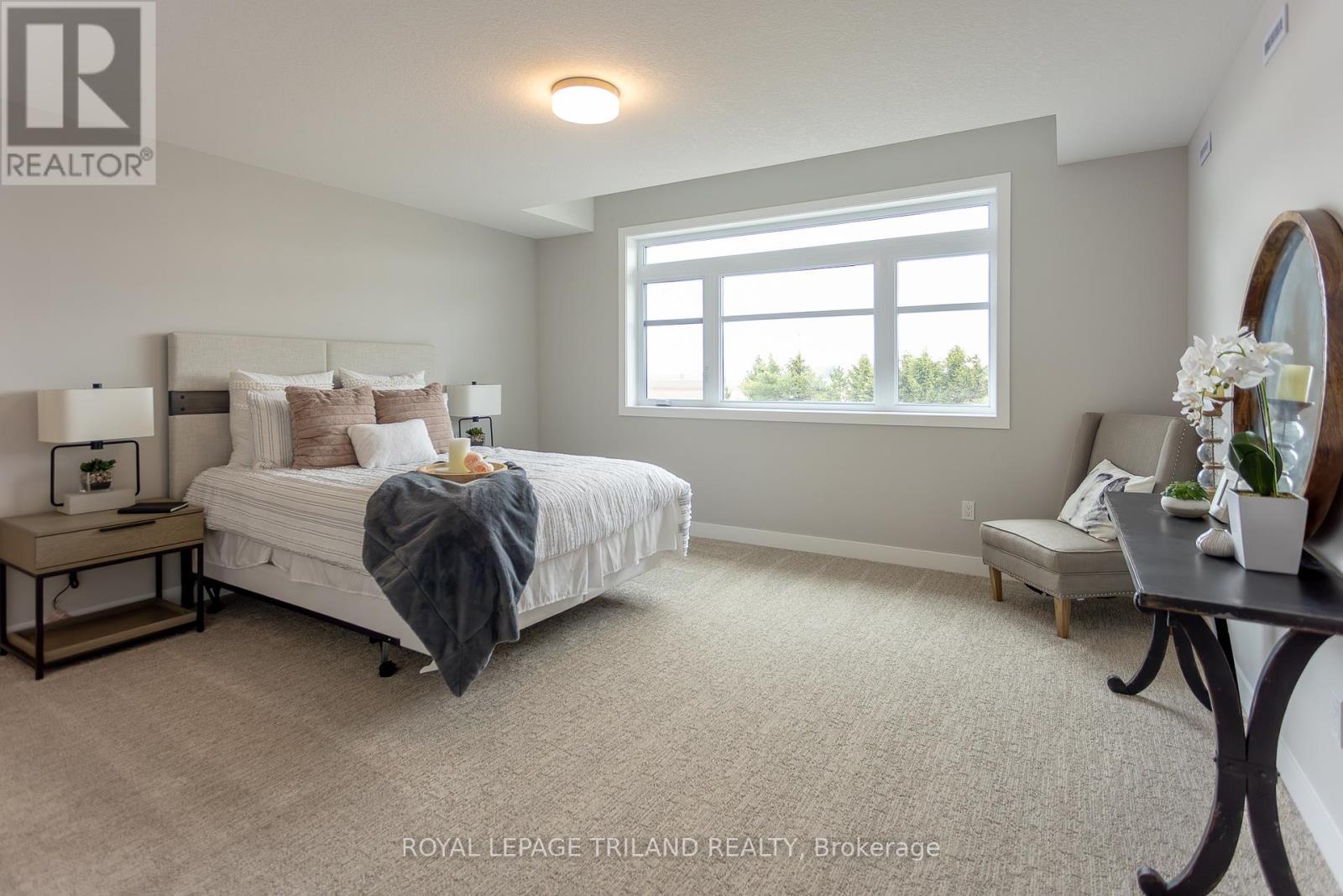 122 Styles Drive, St. Thomas, ON - Indoor Photo Showing Bedroom