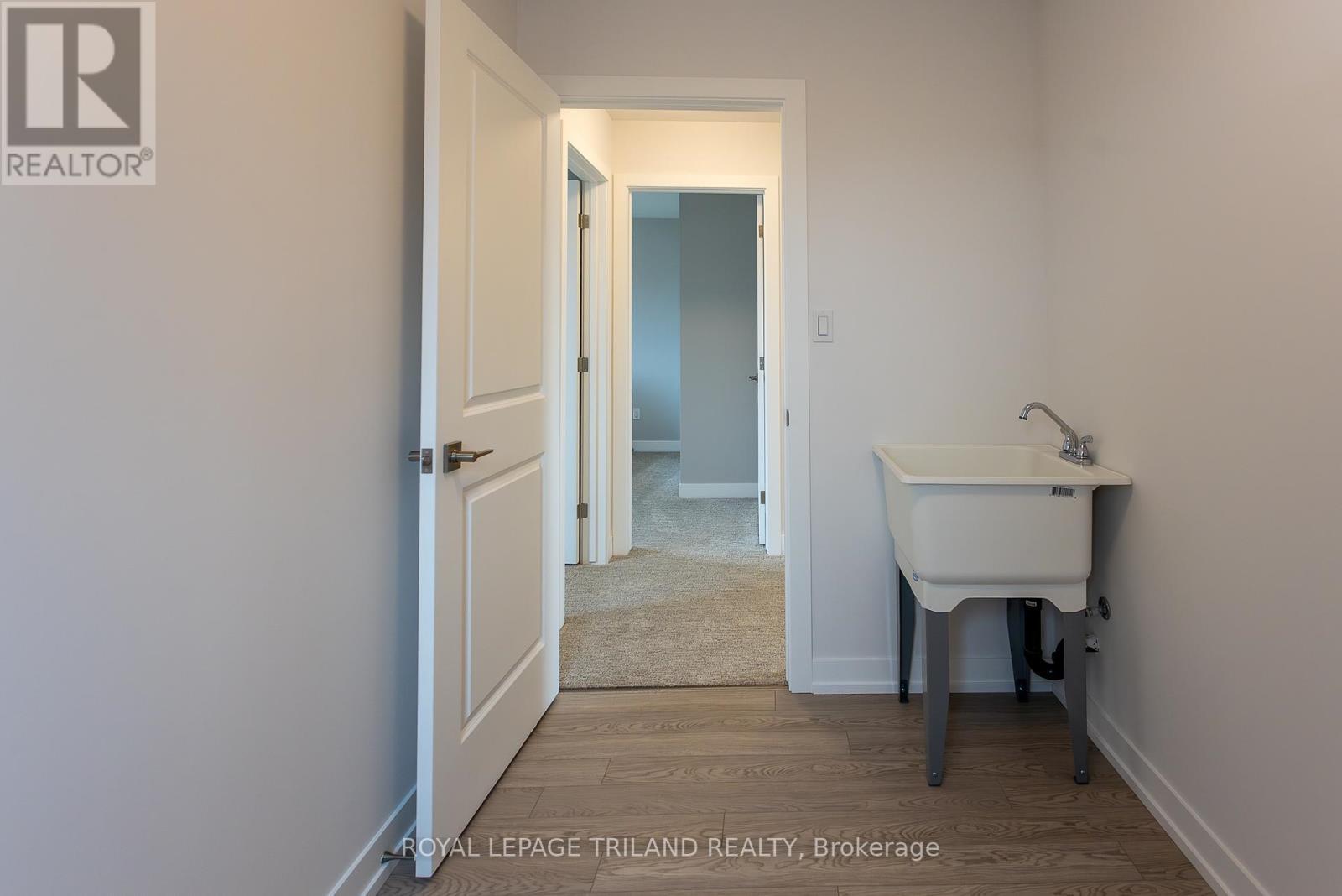 122 Styles Drive, St. Thomas, ON - Indoor Photo Showing Other Room