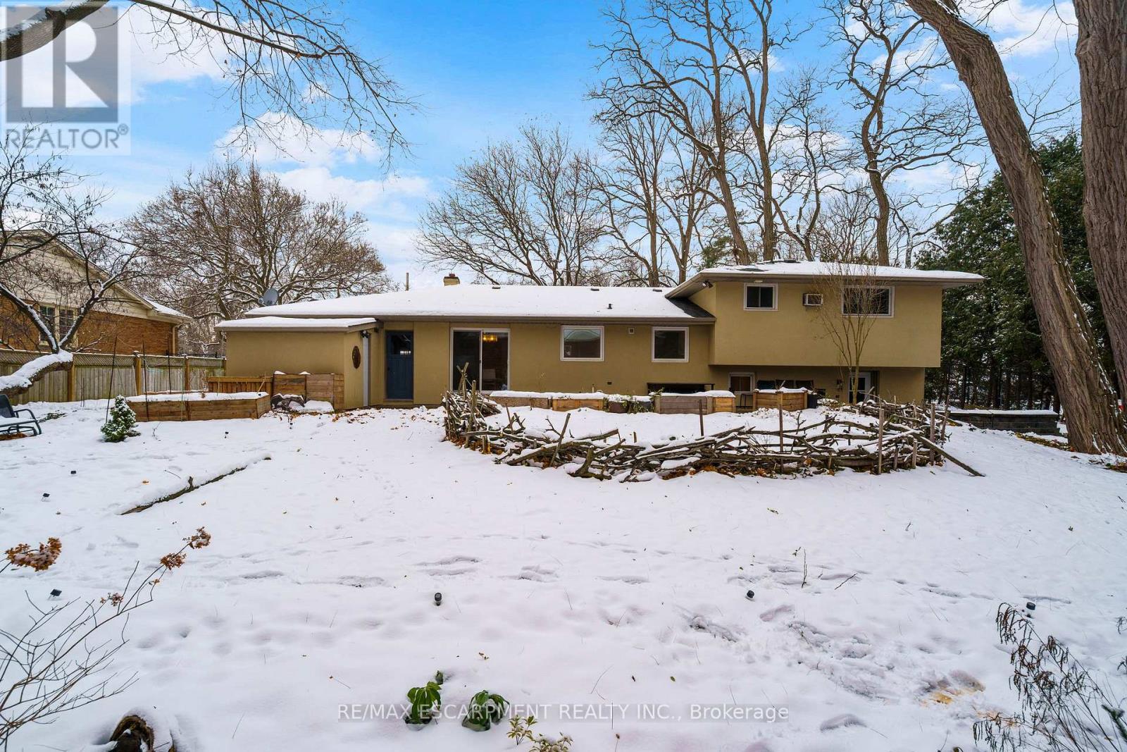 3 Hatfield Place, Hamilton, ON - Outdoor