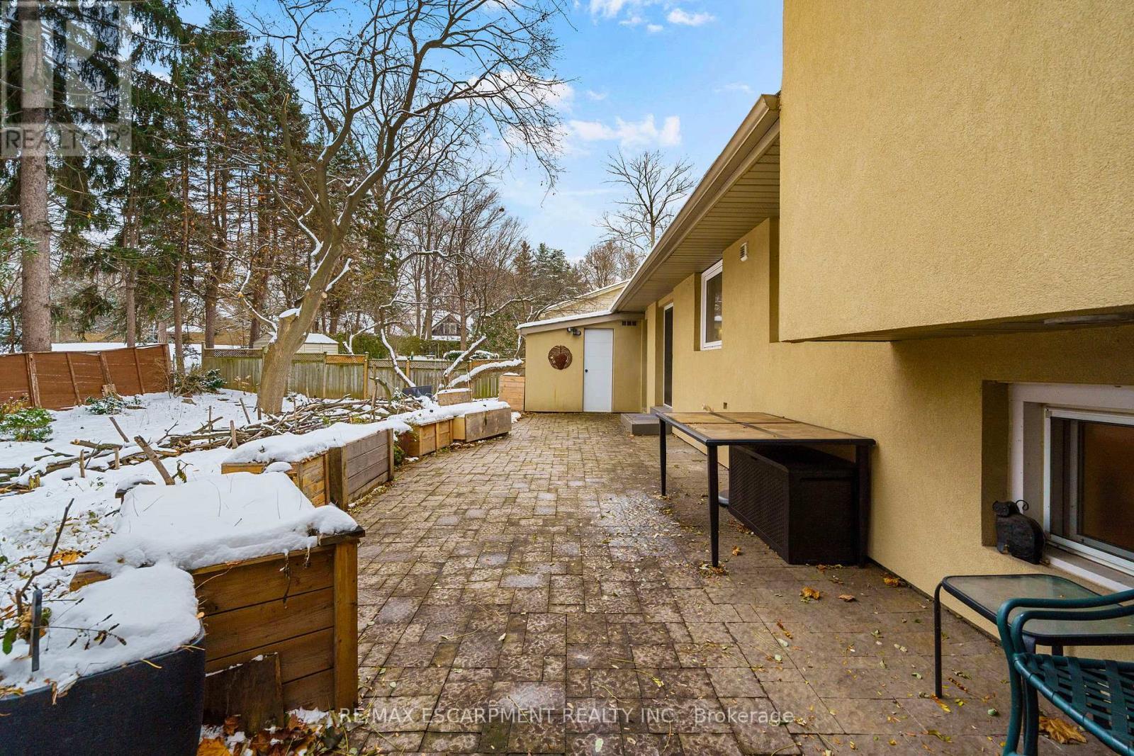 3 Hatfield Place, Hamilton, ON - Outdoor