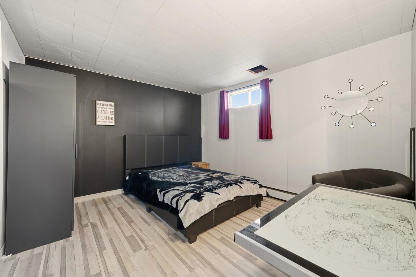 Bedroom - 1529 Rue Beaugrand, Acton Vale, QC - Indoor Photo Showing Bedroom