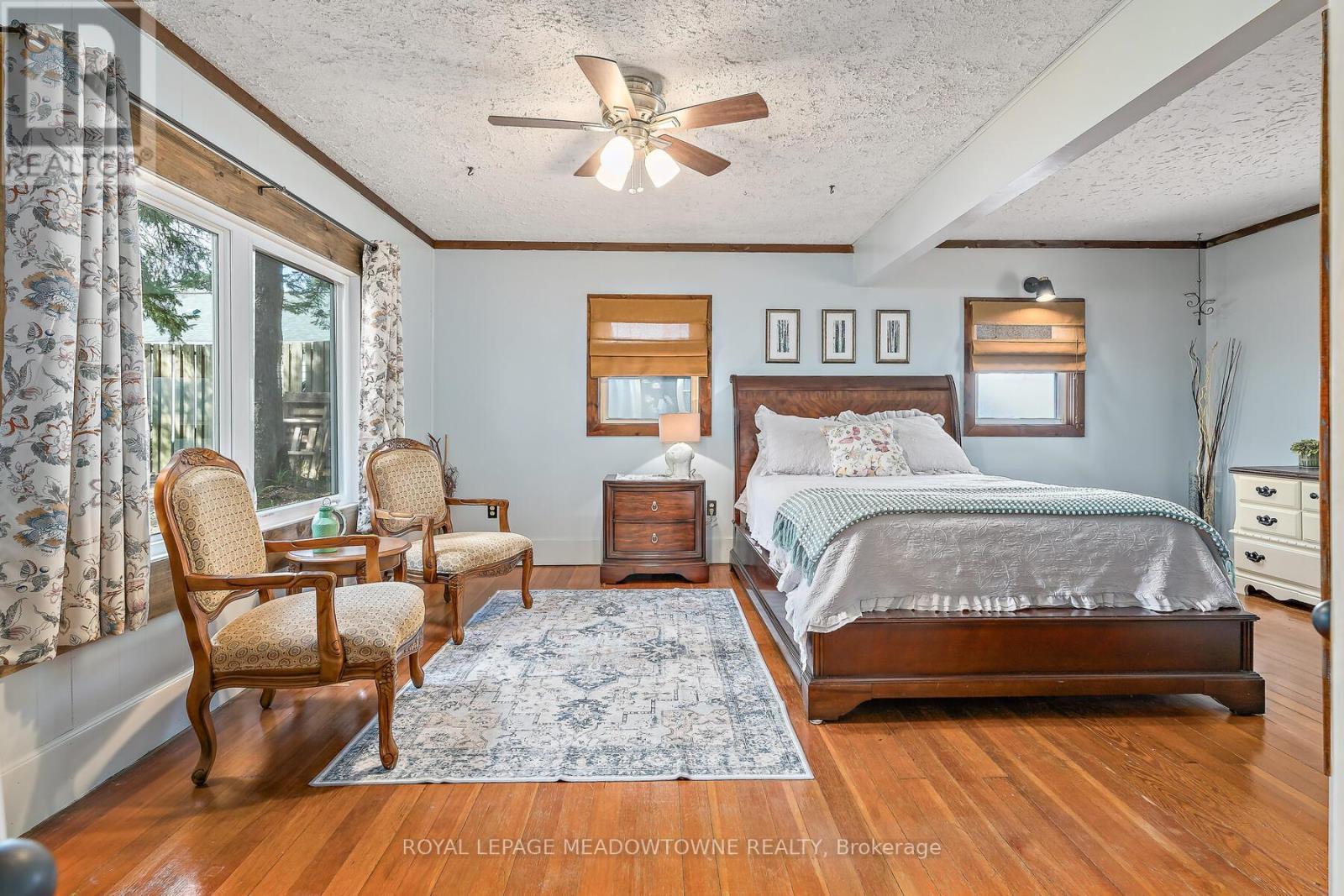 Primary Bedroom - 9201 24 Side Road, Erin, ON - Indoor Photo Showing Bedroom