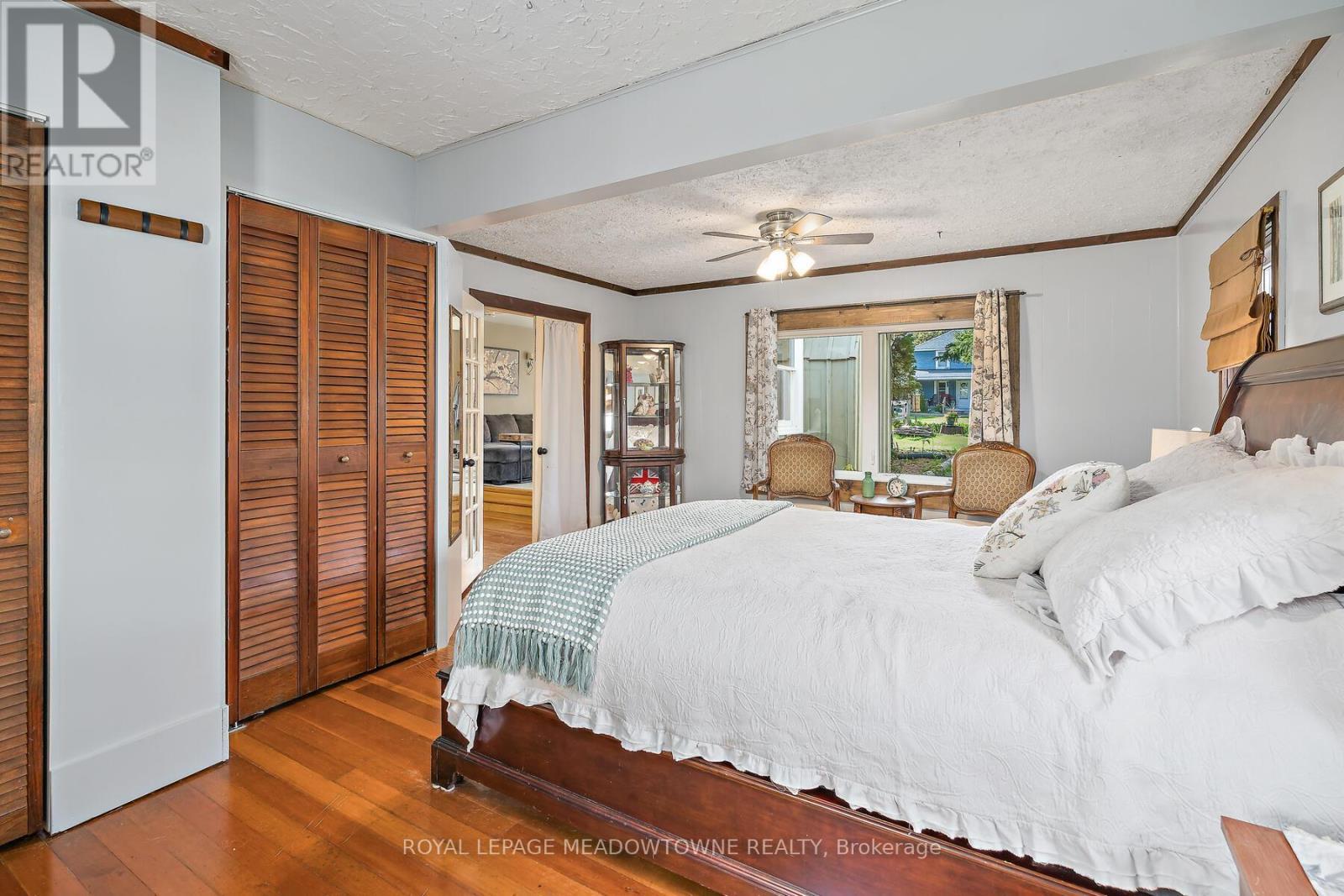Primary Bedroom - 9201 24 Side Road, Erin, ON - Indoor Photo Showing Bedroom