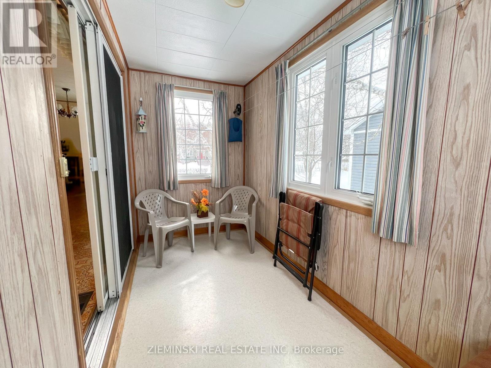 68 Second Avenue, Smooth Rock Falls (Srf), ON - Indoor Photo Showing Other Room