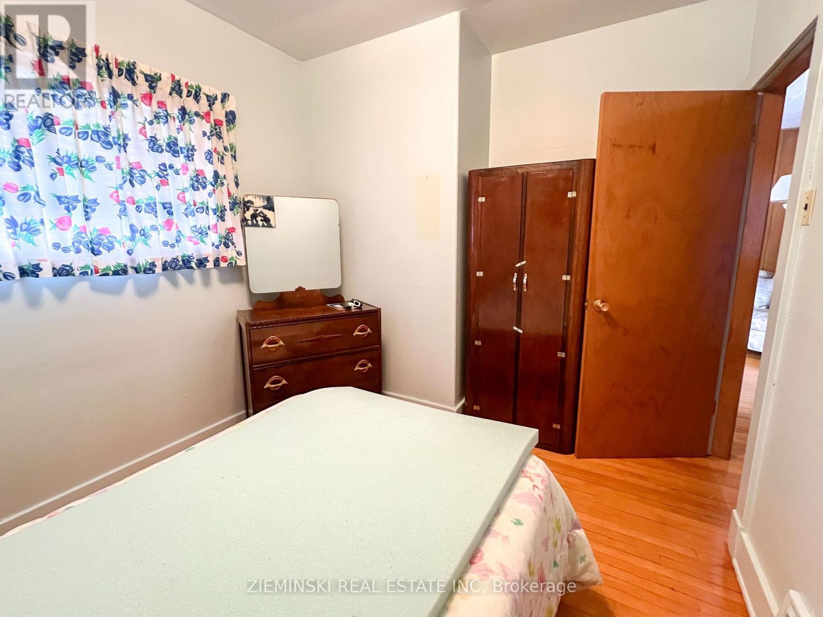 68 Second Avenue, Smooth Rock Falls (Srf), ON - Indoor Photo Showing Bedroom