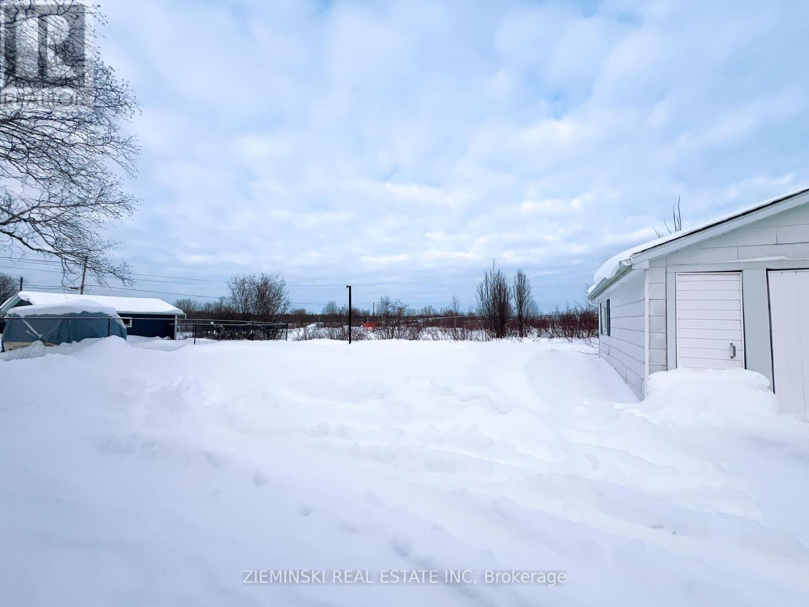 68 Second Avenue, Smooth Rock Falls (Srf), ON - Outdoor