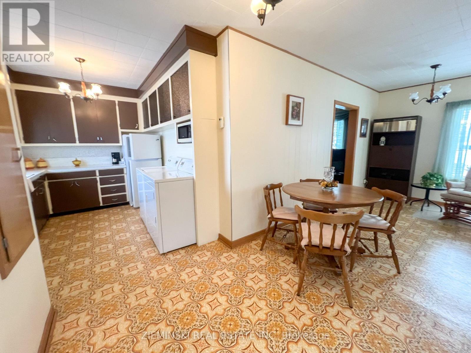 68 Second Avenue, Smooth Rock Falls (Srf), ON - Indoor