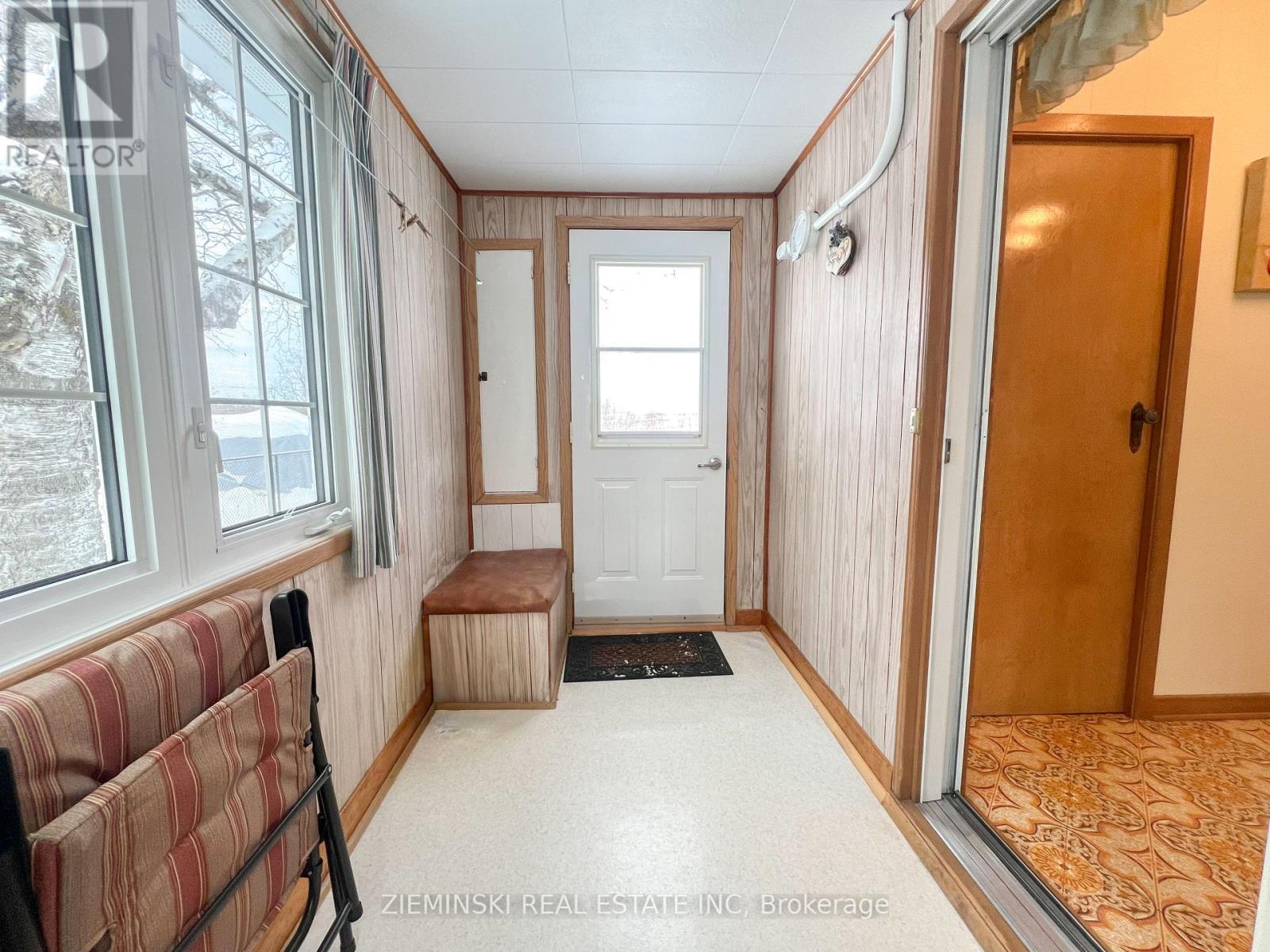 68 Second Avenue, Smooth Rock Falls (Srf), ON - Indoor Photo Showing Other Room