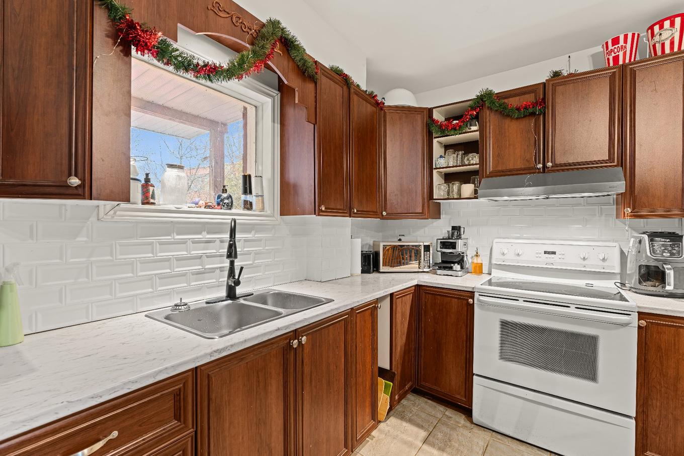 Kitchen - 1186 - 1188 Rue Belvédère S., Sherbrooke (Les Nations), QC - Indoor Photo Showing Kitchen With Double Sink