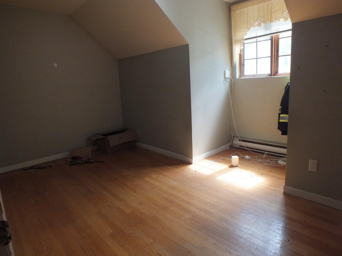 Bedroom - 31 Ch. Du Grand-Rang, Sainte-Émélie-De-L'Énergie, QC - Indoor Photo Showing Other Room