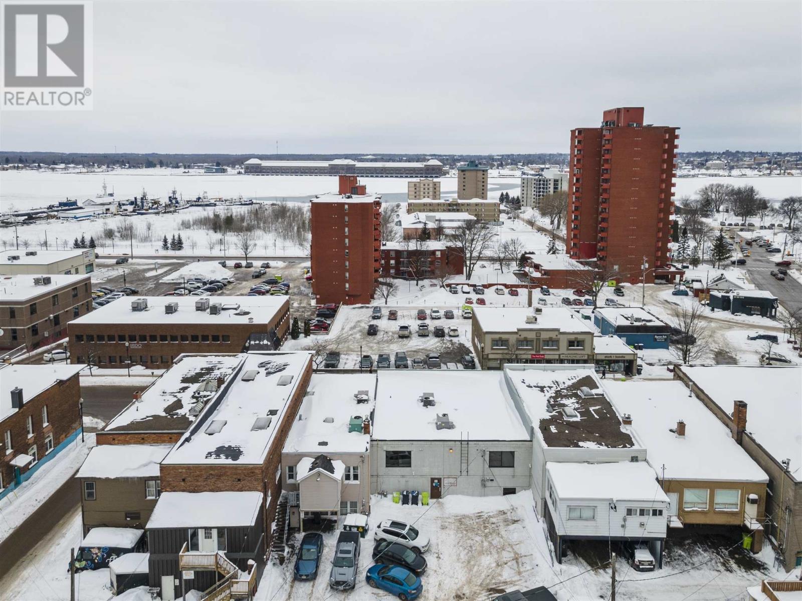 732-734 Queen St E, Sault Ste. Marie, ON