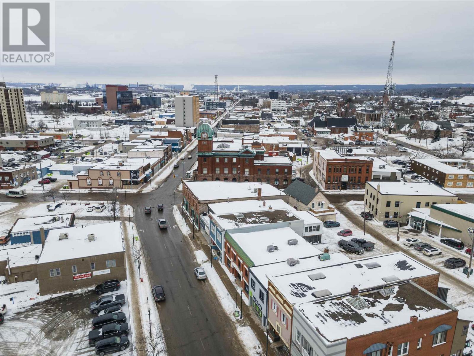 732-734 Queen St E, Sault Ste. Marie, ON