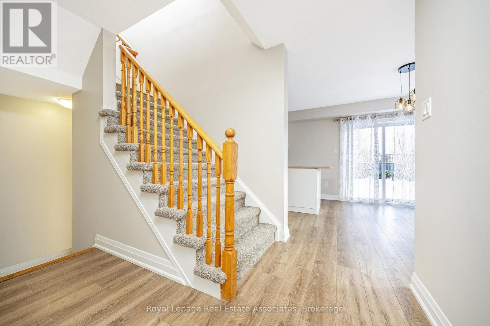 4 Griffiths Avenue, Cambridge, ON - Indoor Photo Showing Other Room