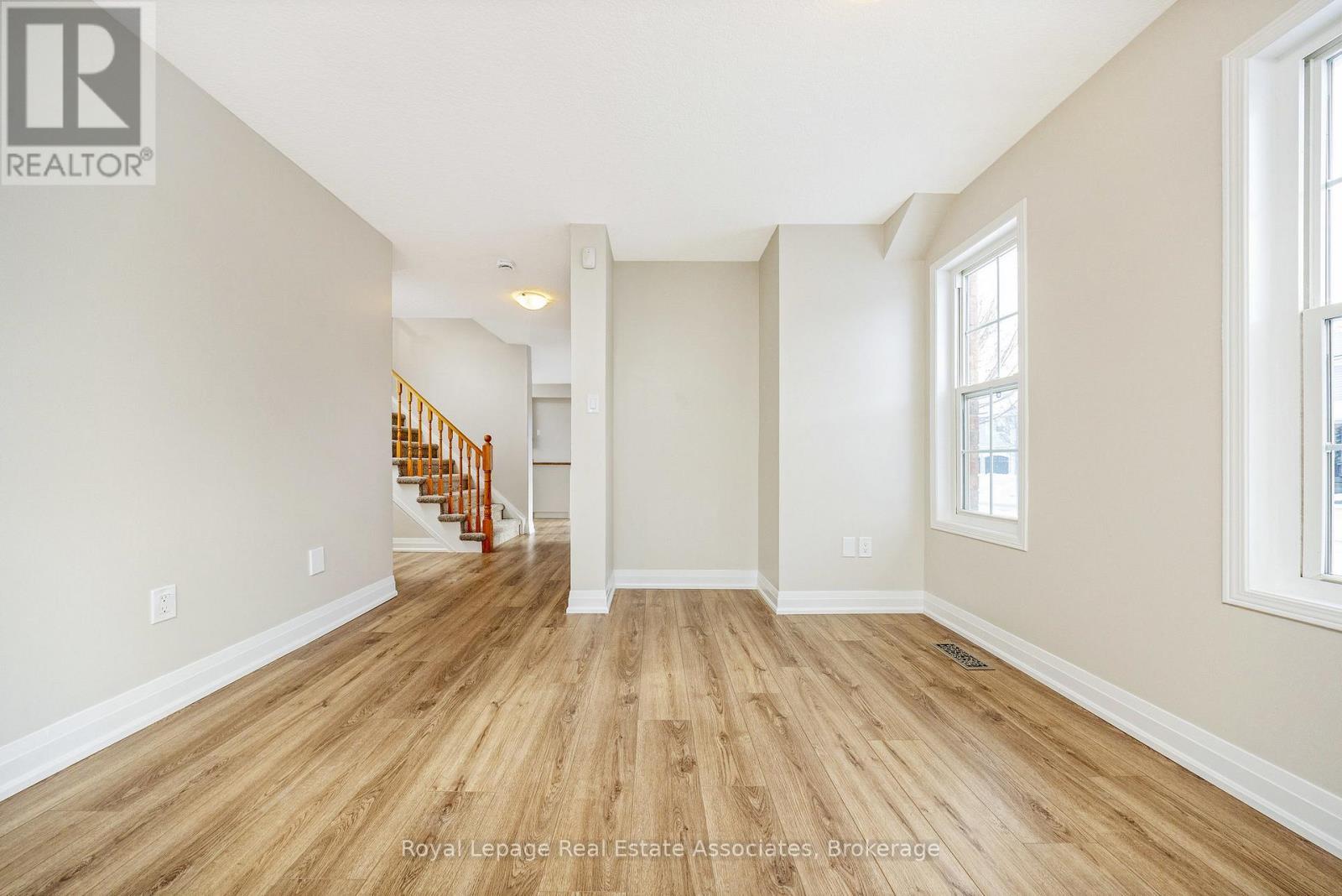 4 Griffiths Avenue, Cambridge, ON - Indoor Photo Showing Other Room
