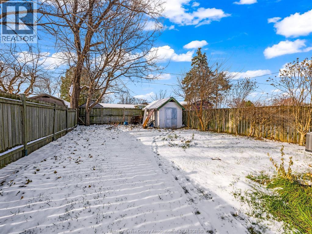 23 Donald Avenue, Leamington, ON - Outdoor