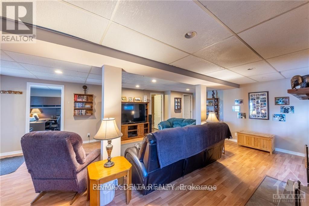 3641 Principale Street, Alfred And Plantagenet, ON - Indoor