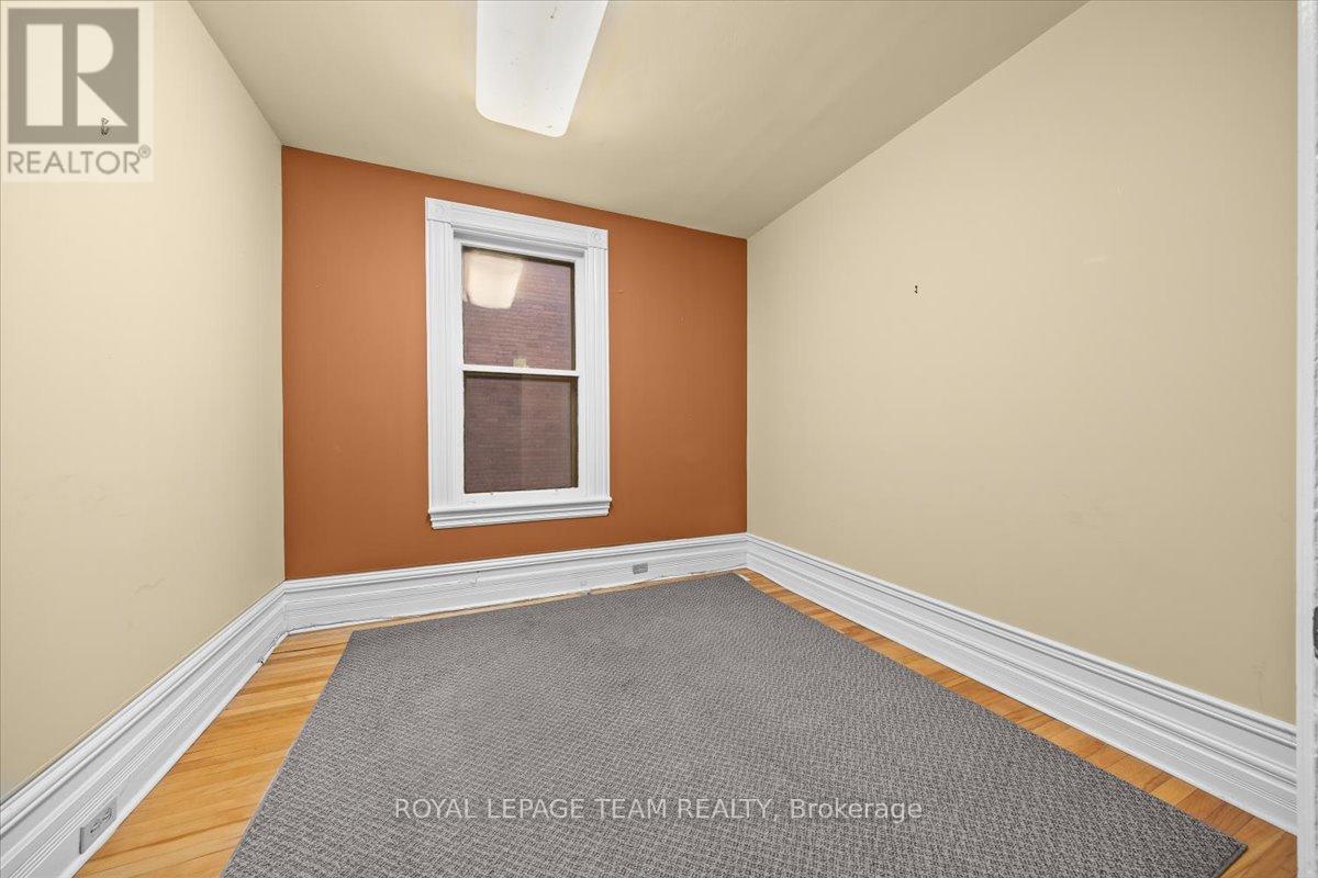 17 Arlington Avenue, Ottawa, ON