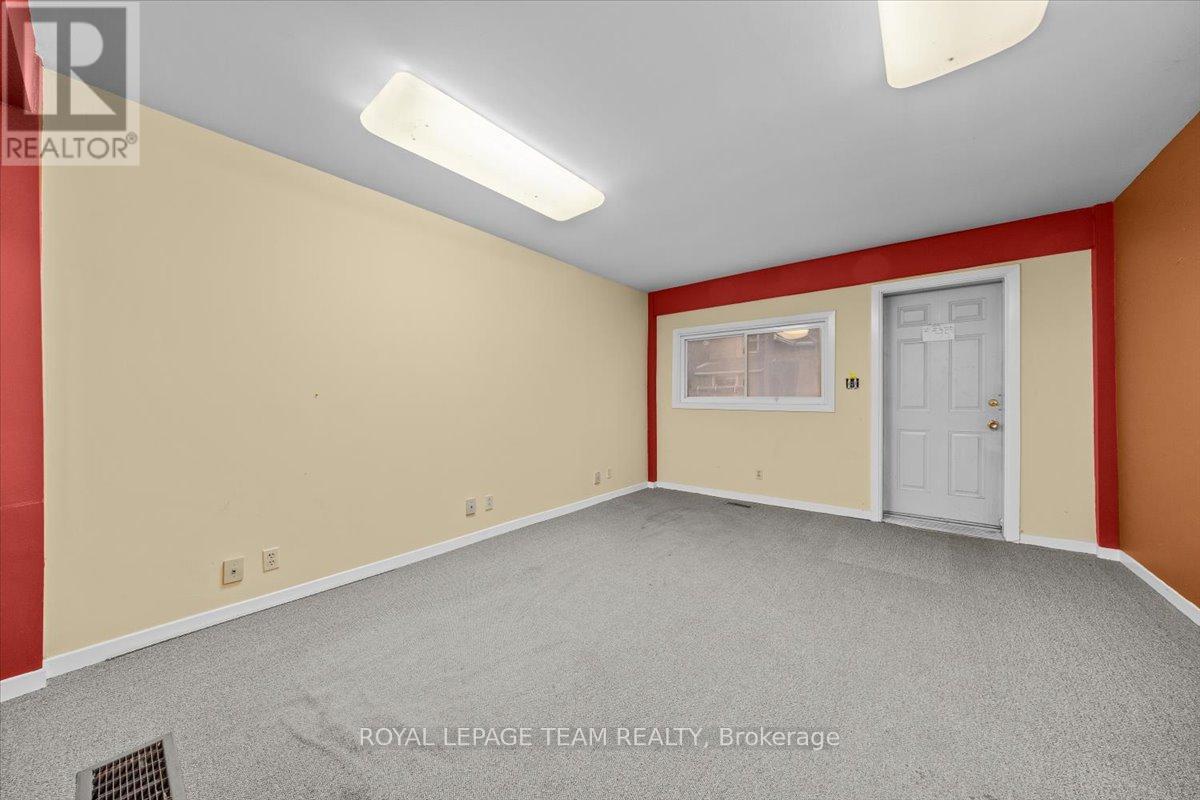 17 Arlington Avenue, Ottawa, ON