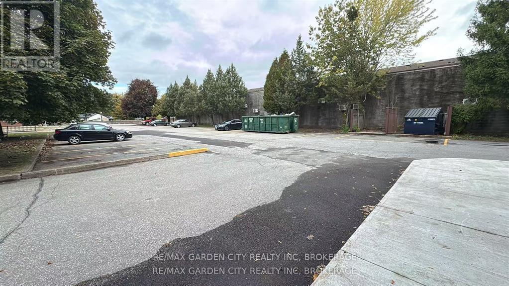 Commercial Unit - 7737 Lundy'S Lane, Niagara Falls (Ascot), ON