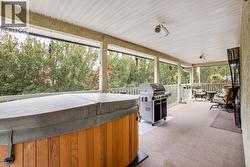 Covered deck right off of the ktichen -