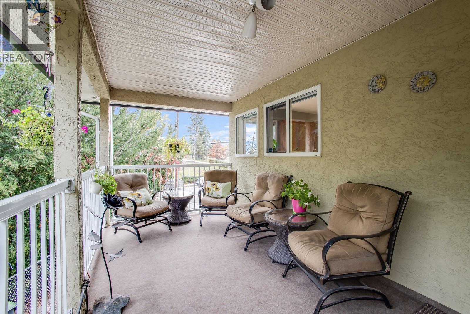 1650 Highland Drive N, Kelowna, BC - Outdoor With Deck Patio Veranda With Exterior