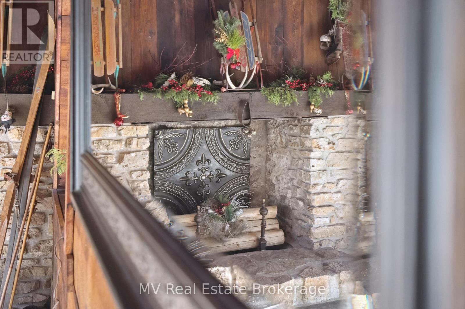 6 Millridge Estate Private, Centre Wellington (Elora/Salem), ON - Indoor Photo Showing Other Room