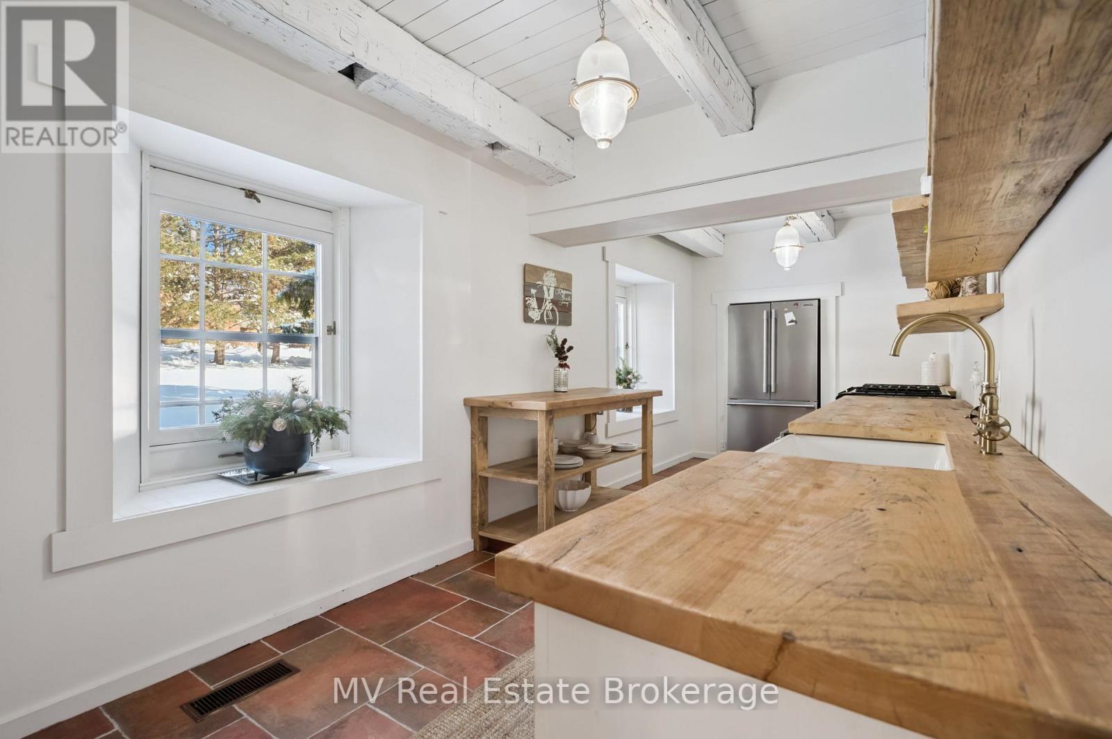 6 Millridge Estate Private, Centre Wellington (Elora/Salem), ON - Indoor Photo Showing Other Room