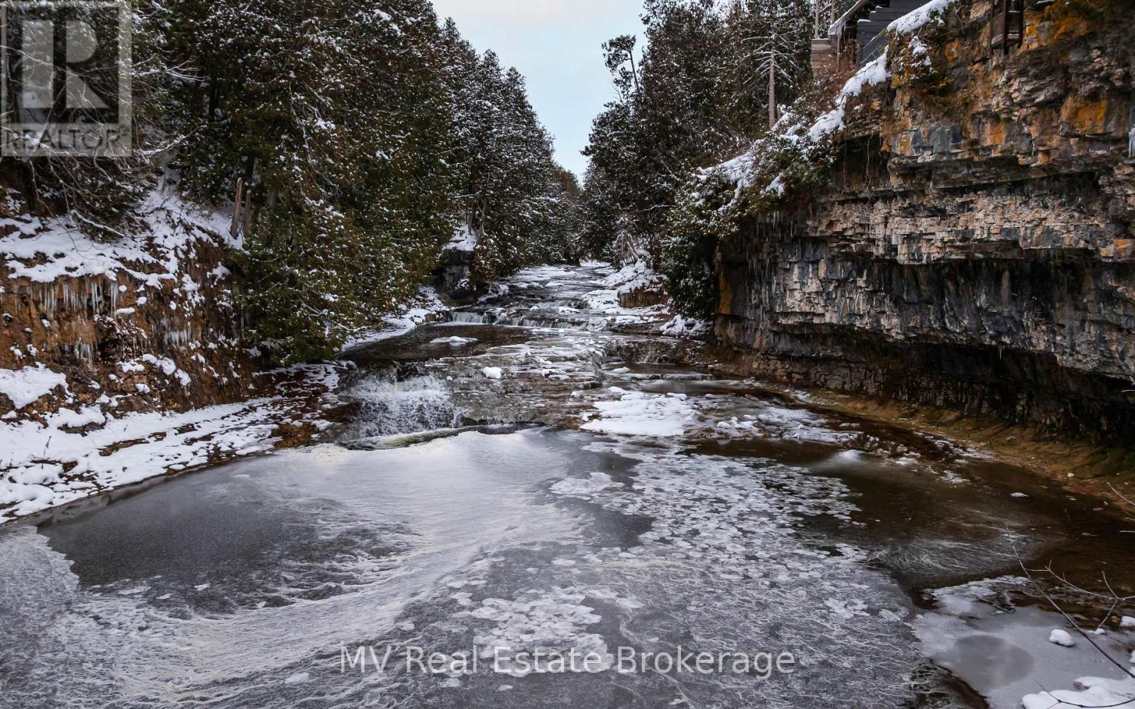 6 Millridge Estate Private, Centre Wellington (Elora/Salem), ON - Outdoor With View