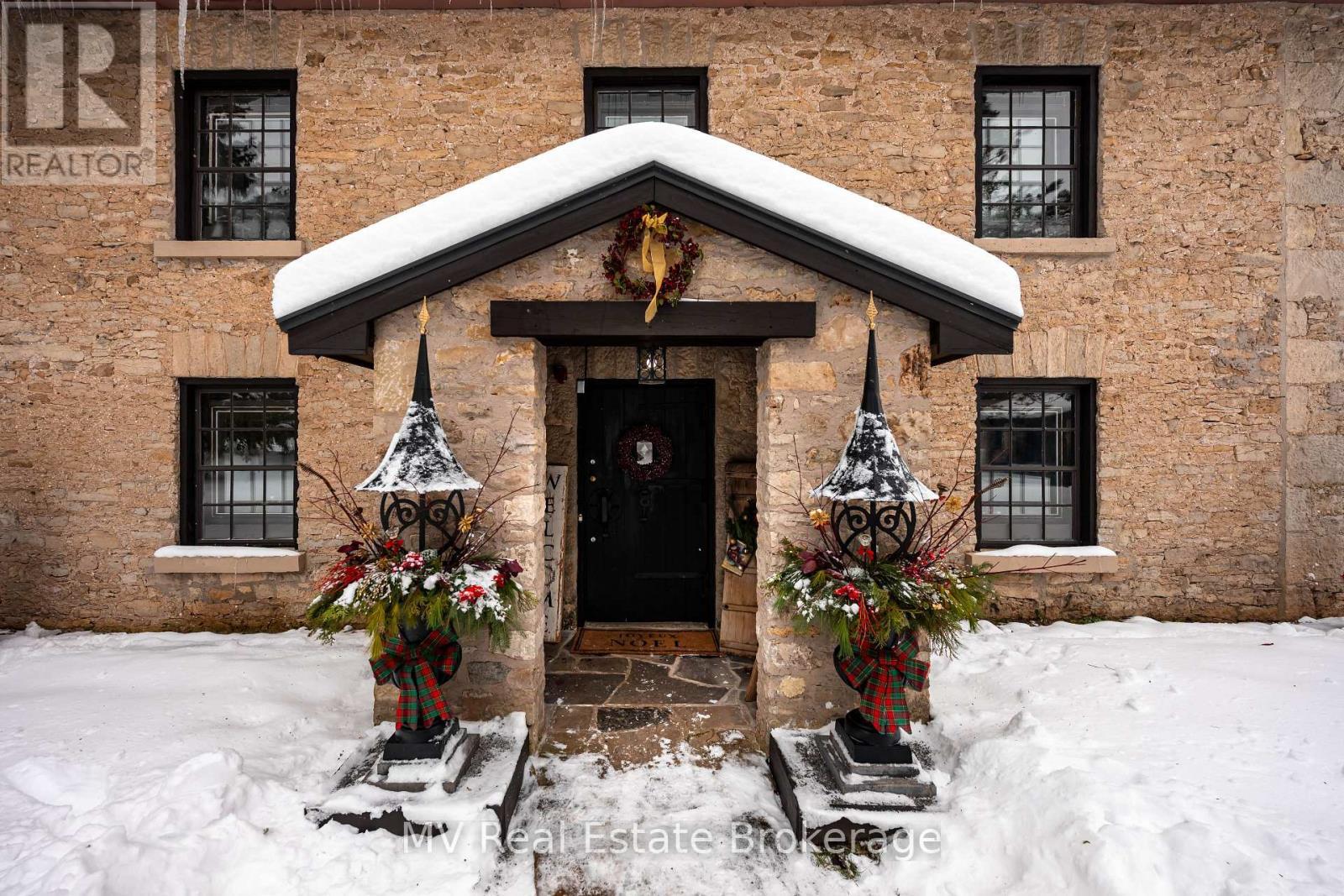 6 Millridge Estate Private, Centre Wellington (Elora/Salem), ON - Outdoor