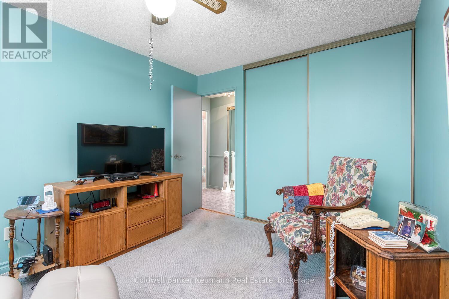 205 - 23 Woodlawn Road E, Guelph (Riverside Park), ON - Indoor