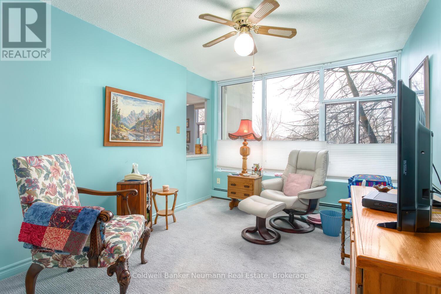 205 - 23 Woodlawn Road E, Guelph (Riverside Park), ON - Indoor Photo Showing Other Room