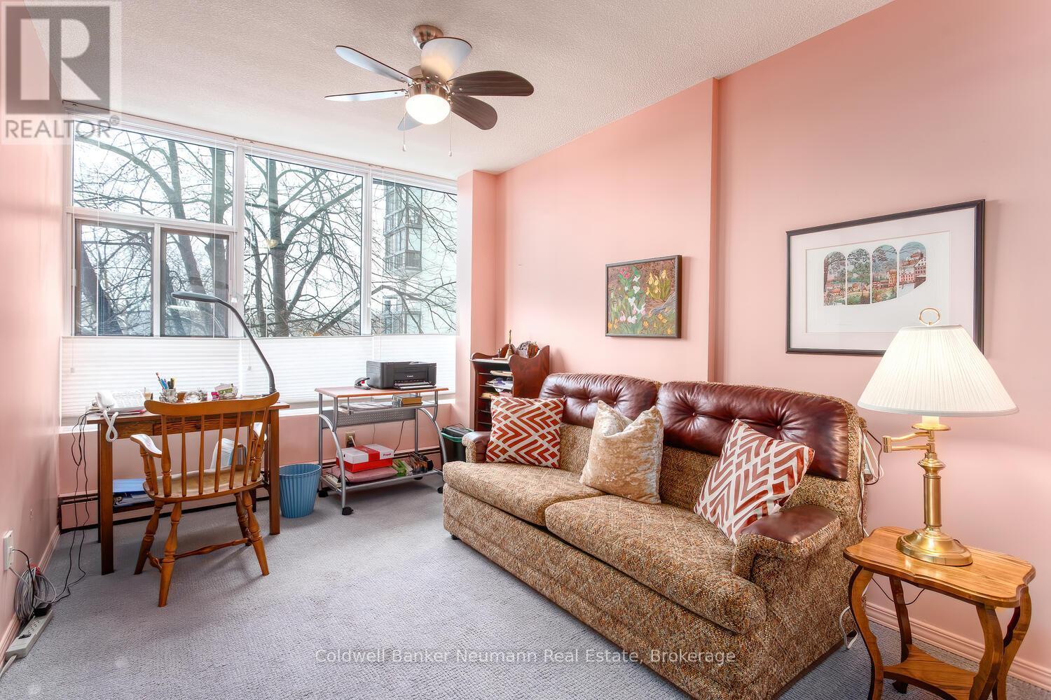 205 - 23 Woodlawn Road E, Guelph (Riverside Park), ON - Indoor Photo Showing Living Room