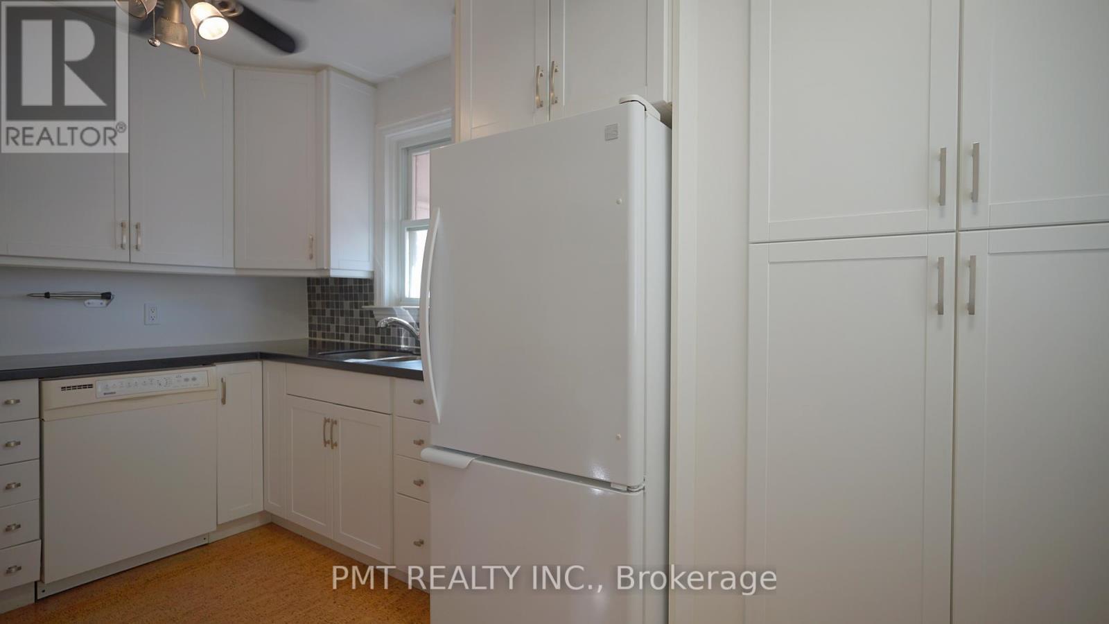 103 Yardley Avenue, Toronto, ON - Indoor Photo Showing Kitchen