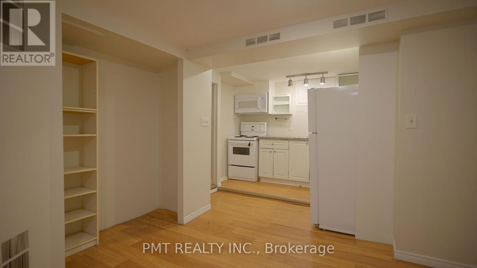 103 Yardley Avenue, Toronto, ON - Indoor