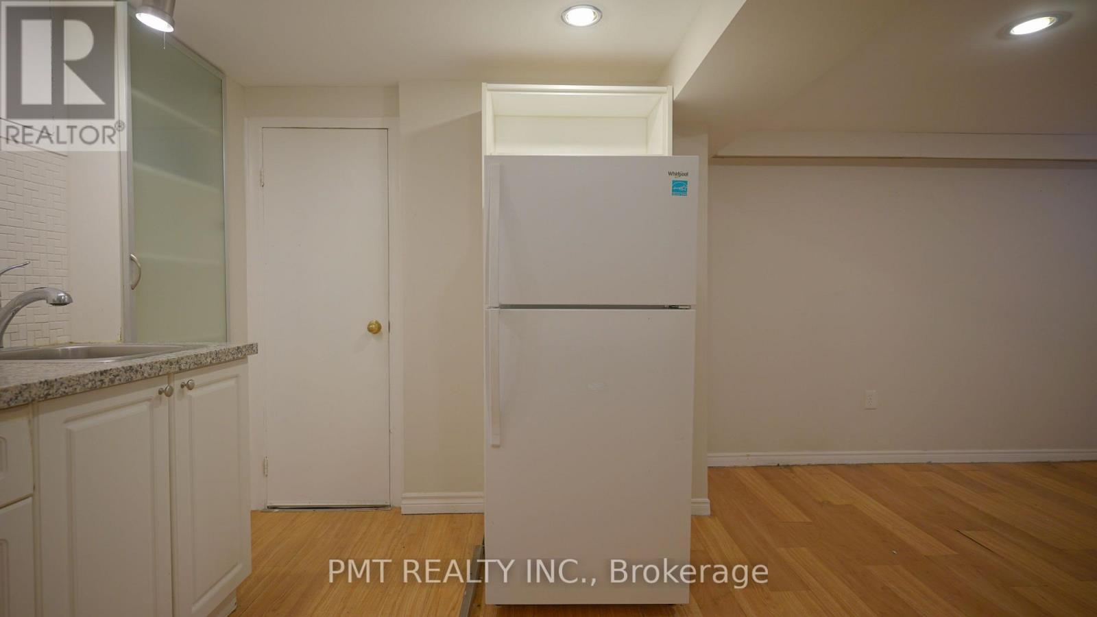 103 Yardley Avenue, Toronto, ON - Indoor